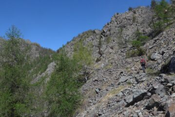 Passando fra le discariche delle miniere