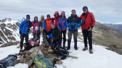 foto di gruppo in cima