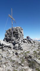 croce e omettone di vetta..