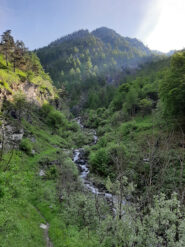 Laggiù il ponticello sul rio Rocciamelone