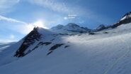 La traccia che sale al Breithornpass.
