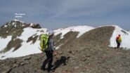 Dall'anticima ci dirigiamo in cresta verso il Piz Lagrev ancora un po' lontano.