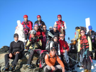 Gruppo CAI Valle Imagna in vetta al Rutor.