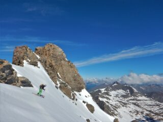 Inizio discesa su neve dura+