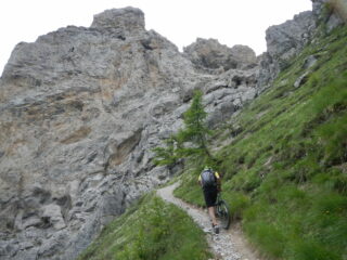 si spinge verso il colletto che da accesso al Vallone Guiaud