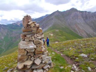 il grande cippo sulla cresta verso il Colle Piconiera