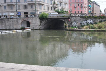 La partenza dalla Darsena del Naviglio Pavese