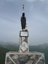 In cima