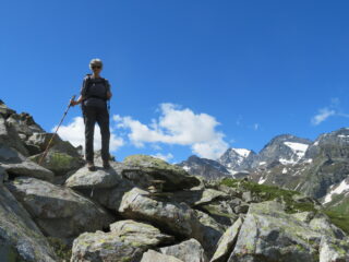 in discesa dalla Rocca