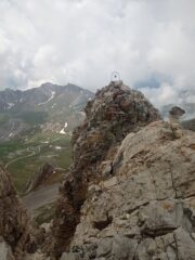 In vista della cima est