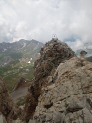 In vista della cima est