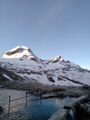 Dal rifugio: Ciarforon a sinistra e la Becca di Monciair in lontananza