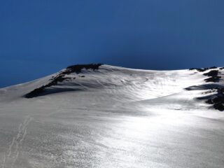 Il firn luccicante della calotta sommitale