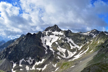 Las  Blancias dalla spalla della Testa delle Garbe