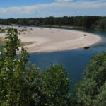 L’ansa del Ticino vista dal belvedere a Casottole, dove il sentiero corre proprio sul ciglio e strapiomba sul fiume