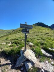 Altro bivio: seguire sempre per Monte Robinet