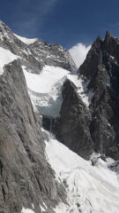 l'alto bacino glaciale del Freney in direzione del col Peuterey..dalla Punta Innomimata..