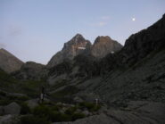 Arriva il tramonto mentre rientriamo
