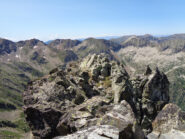 la punta, dietro la Madonnina, si scende subito a dx