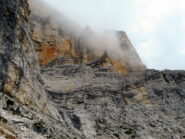 il 7 sale tra alte pareti