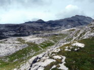 in discesa sul suggestivo percorso verso Fanes