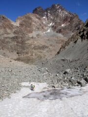 la parete sud del Monviso  salendo al Passo Dante