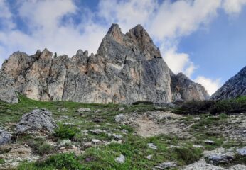 La Torre Piccola è la seconda da destra.