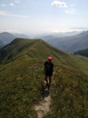 Quasi sulla quota 2.321 con dietro Passo e Monte Crosetta