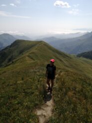 Quasi sulla quota 2.321 con dietro Passo e Monte Crosetta