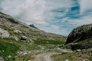 Da Gias Bellacomba. Pianoro sopra al Lago Dietro La Torre