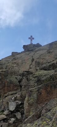 La croce dall'ultimo tratto di salita