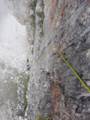 Roccia spaziale in basso