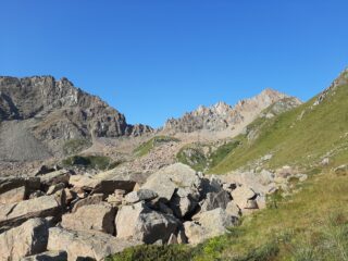 A sx il Rocciavrè, a dx la Cristalliera con la cresta Accademica