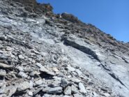ATTENZIONE: punto con rocce sfasciumose