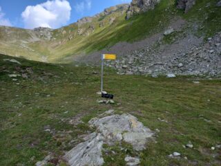 Bivio con indicazioni Mont Fallere/Lago Morto (sent. 13E)