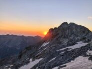 L’alba dietro alla Serra di Pagarì 