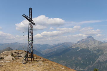 Monte Nebin 2.514 m.