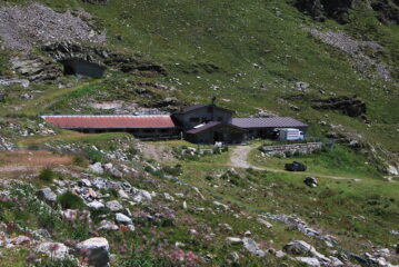 In discesa all’Alpe Valchourda