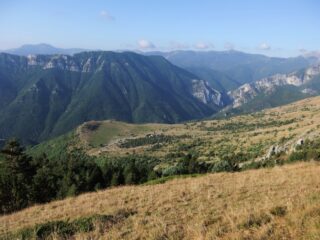 Il Pian Rosso salendo al Pian dell' Olio
