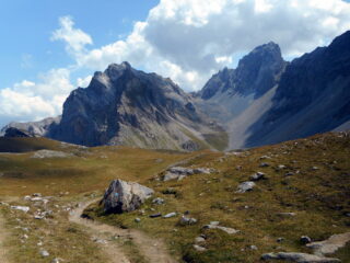 in discesa verso bivacco Bonelli