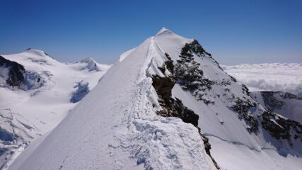 A metà della cresta