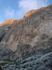 Sotto la verticale della linea di salita