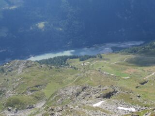 dal rifugio verso il lago di Beauregard e l'Arp Vieille