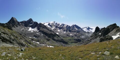 panorama sui monti di confine lato francese