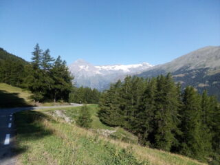 Scendendo dal Moncenisio, il massiccio della Vanoise.