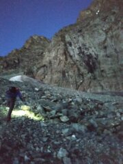 Risalita del canale che porta all'attacco della Via