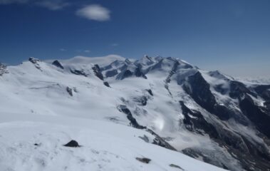 Il Monte Rosa visto dall'anticima della Gobba di Rollin.