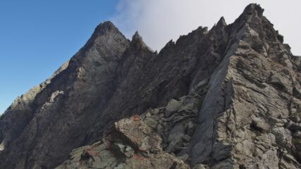 La cresta dal colle