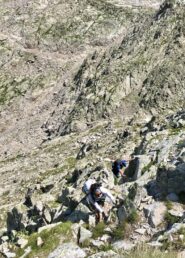 Passaggi facili ma esposti in cresta