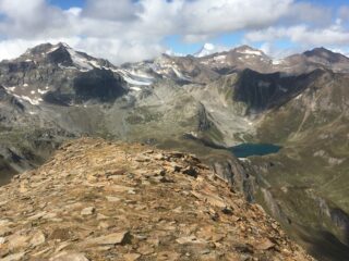 La cresta, l’Arbola e lago Sruer